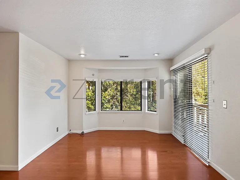 16931 Sorrel Way — Photo 6