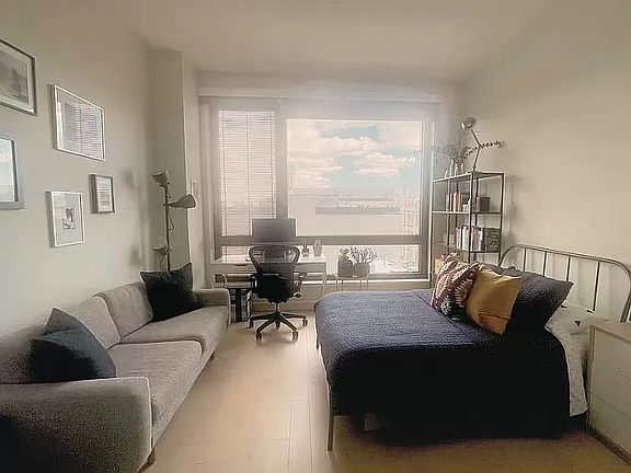 4th image of 550 Vanderbilt Ave #611