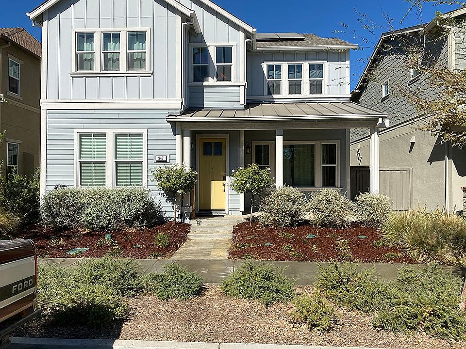 1st image of 947 Woodbury Ln