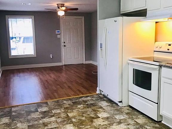 4th image of 404 Thelma Dr