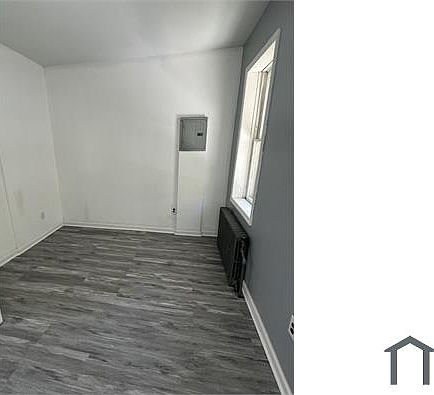 3rd image of 13 Kingsley Pl #2
