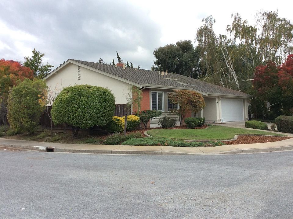 1st image of 784 Carrywood Way