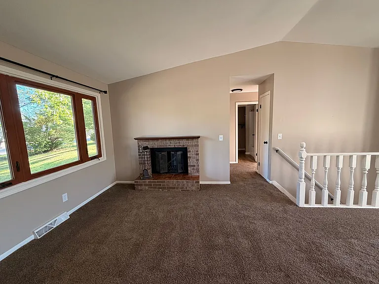 6672 Pleasantview St NE — Photo 8
