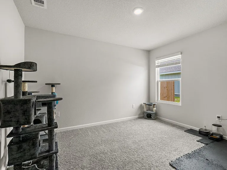 557 Mary Lou Way — Photo 9