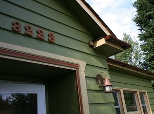 8223 Meridian Ave N, Seattle, WA 98103