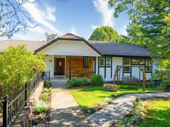 349 Gemma Circle, Santa Rosa, CA 95404