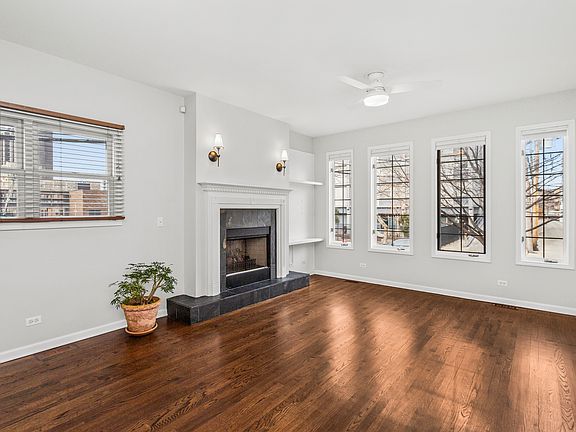 3rd image of 825 W Eastwood Ave APT 1W