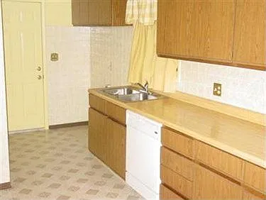 8 Rutledge Dr photo 1