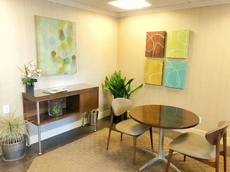Irving Heights Apartments — Photo 58