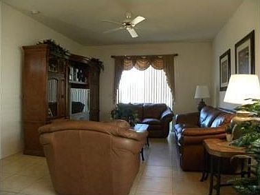 5th image of 2510 New Castle Ct
