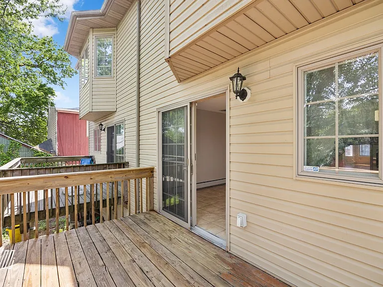 136 Fulton Ave #A — Photo 10