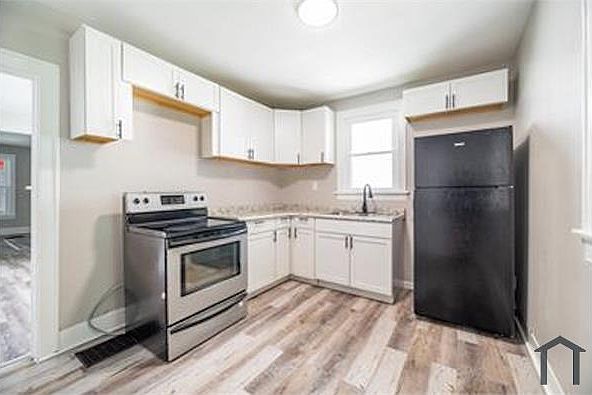 1st image of 1208 E 16th Ave