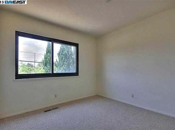 5th image of 4546 Lakeshore Dr
