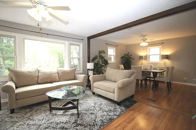 320 S Cass Ave — Photo 4
