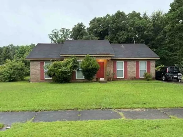 5808 Acacia Ct, Montgomery, AL 36117
