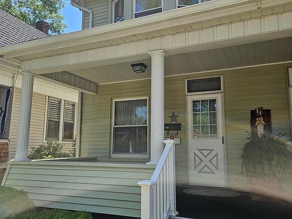 2nd image of 558 Center St