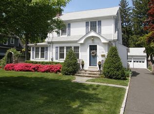 45 Middlesex Rd, Darien, CT 06820