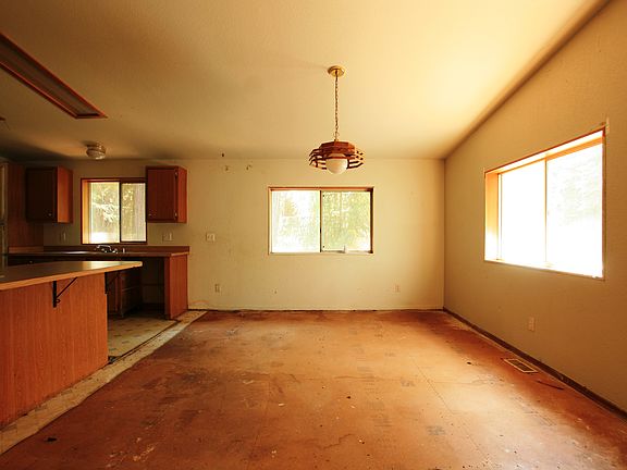 5th image of 5133 Wooded Glen Ct