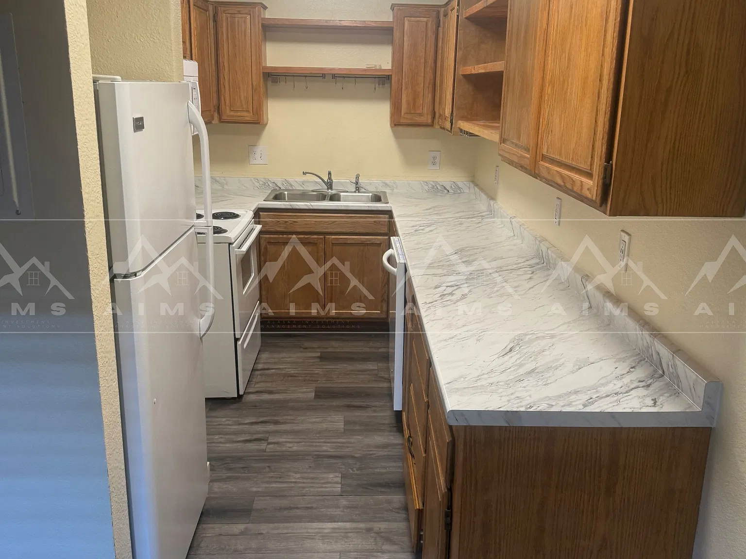 2 bed, 1.5 bath, 900 sqft, $1,800 — Photo 2