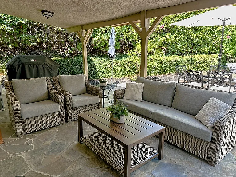 109 Grimes Way — Photo 37