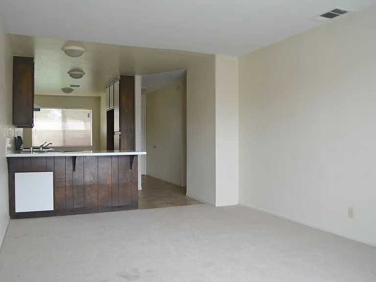 14762 Sequoia St — Photo 11