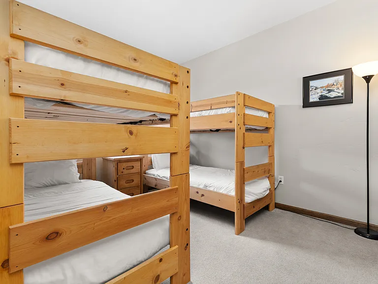 Twin Bunk Bedroom 3