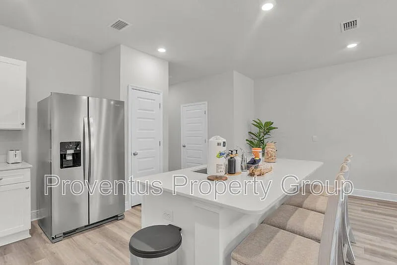 3 bed, 2.5 bath, 1449 sqft, $2,250 — Photo 4