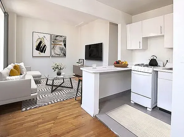 220 East 25th Street image 1 of 4