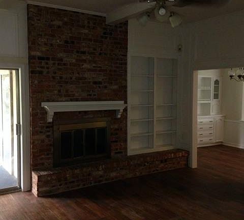 5th image of 16083 Longvista Dr