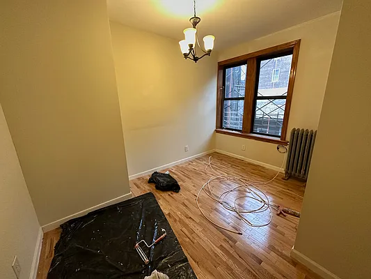 Rented by Premier Metro Realty Corp | media 10