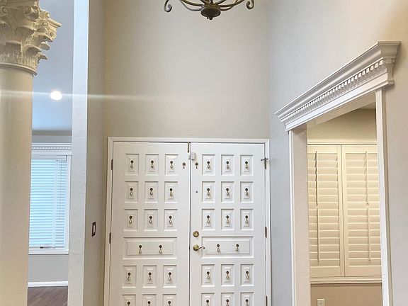 4th image of 4459 Hampshire Pl