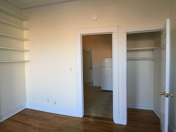 4th image of 732 Washington Ave