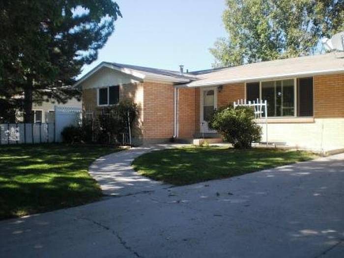 Brick home on quiet stree