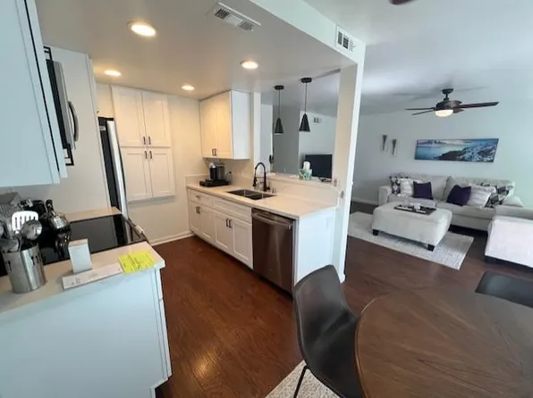 850 Cypress Point Way, Oceanside, CA 92058