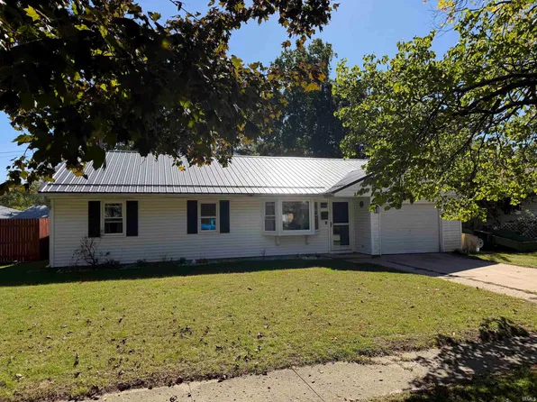 1515 Kenwood Ave, Plymouth, IN 46563