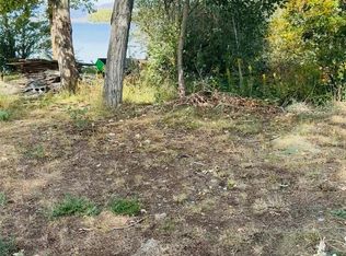 33 Champerty Rd, Oroville, WA 98844