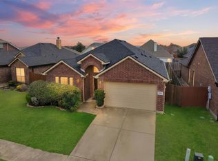 2007 Sterling Gate Dr, Heartland, TX 75126