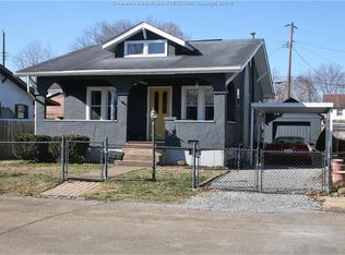 9 Gravely Dr, Nitro, WV 25143