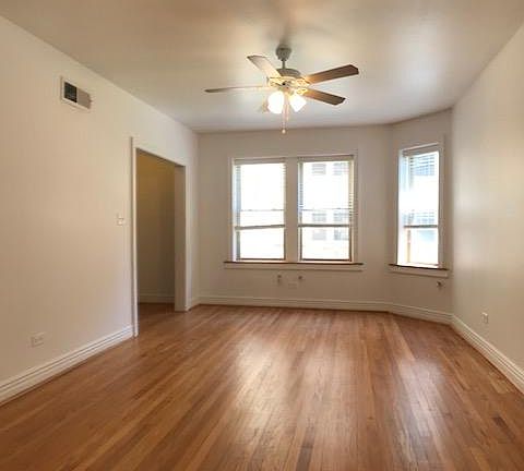 2nd image of 2022 W Foster Ave #2A