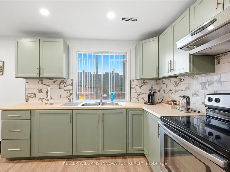 235 Southwood Dr #LOWER — Photo 9