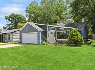 133 S Hawthorne Blvd, Mundelein, IL