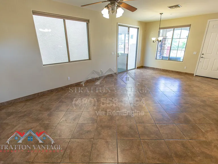 9136 W Meadow Dr — Photo 9
