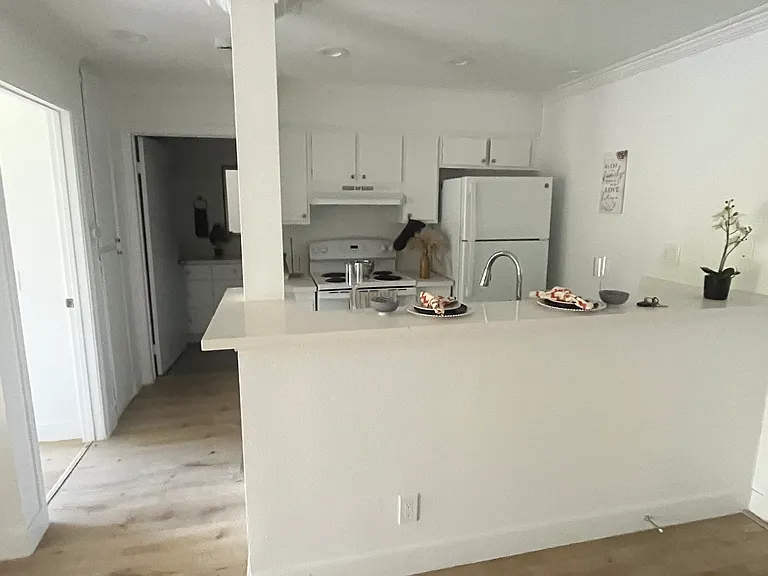 6730 Independence Ave #174 — Photo 20