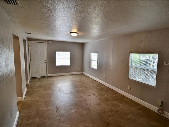 3rd image of 9411 N 13th St