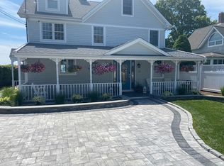 43 Chapman Ave, Westbrook, CT 06498