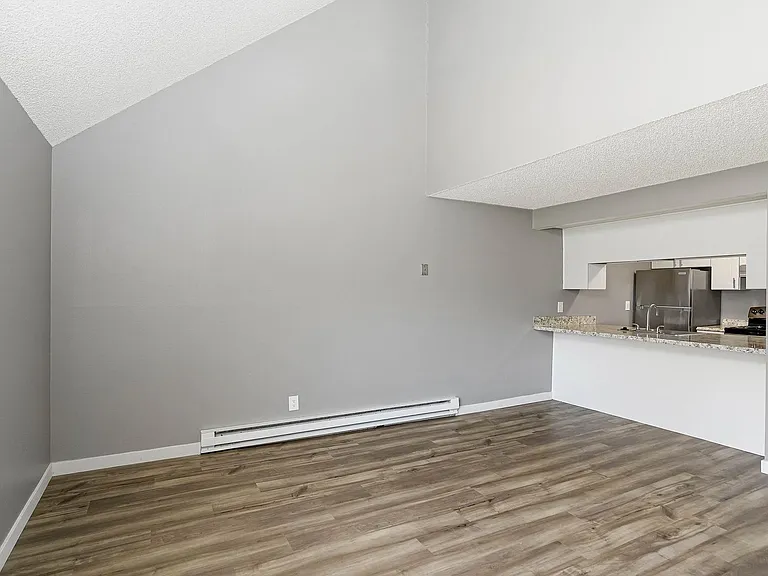 249-Nola Place Apartments — Photo 21