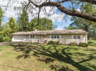 13 Harvest Hill Rd, Danbury, CT 06811