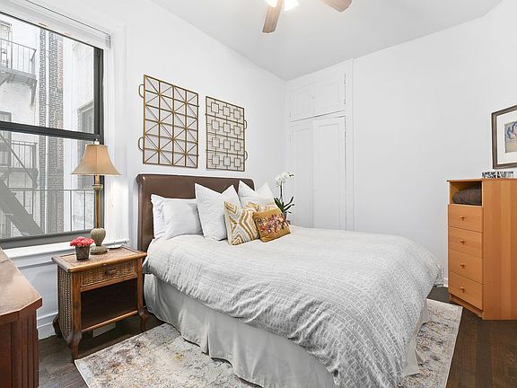 3rd image of 203 W 98th St APT 3C