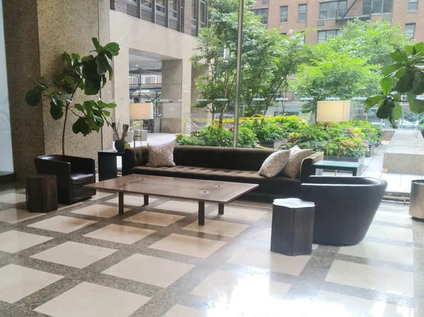 322 West 57th Street image 9 of 10