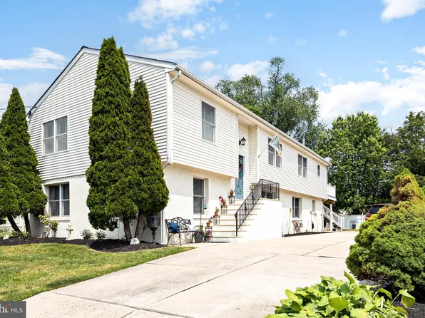 105 Harvard Ave, Gloucester City, NJ 08030